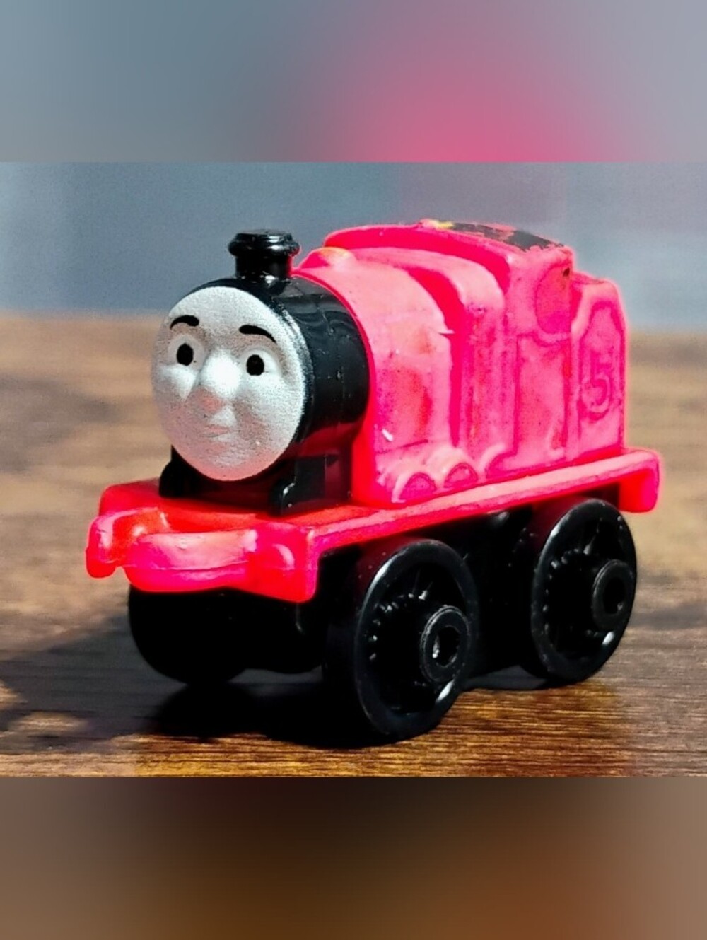 Thomas & Friends Minis: Tickled Pink James